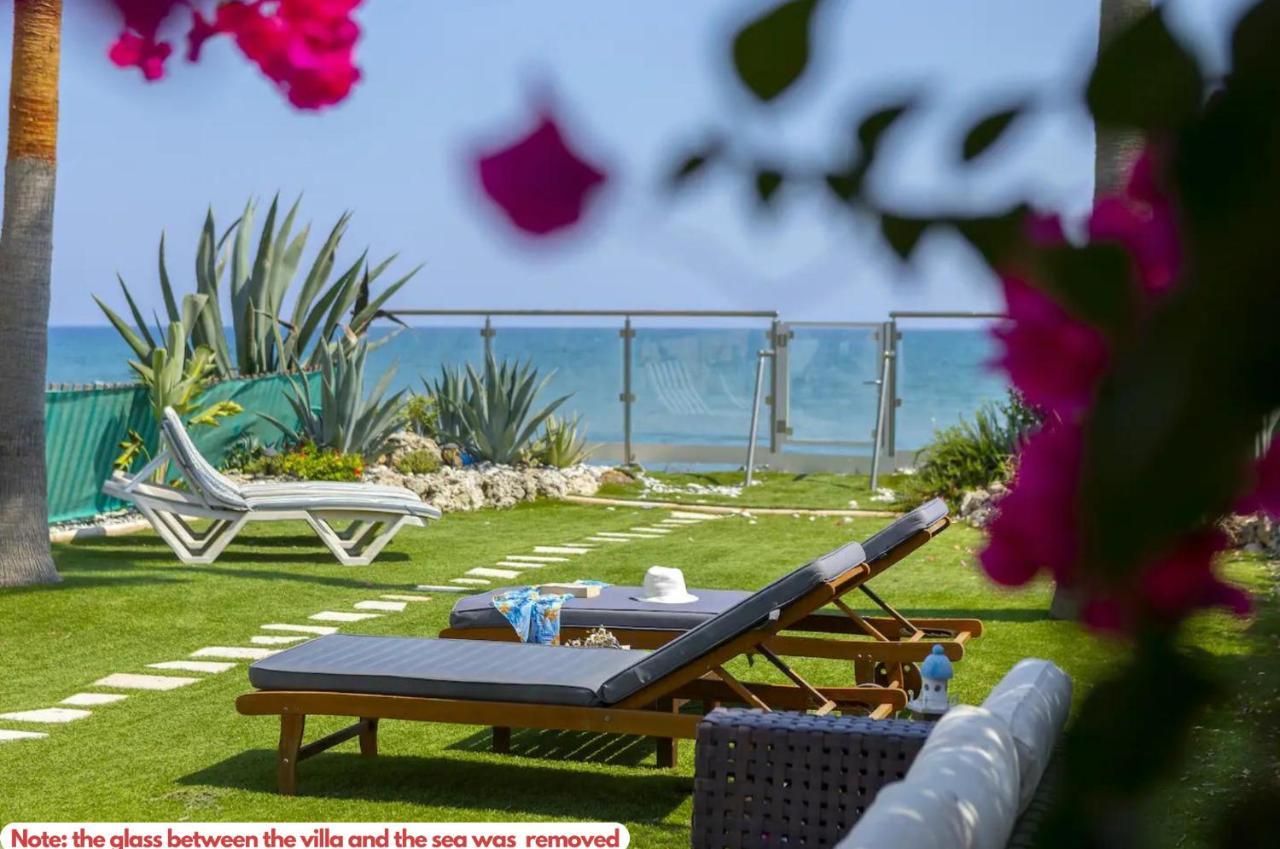 Beachfront Villa Carpe Diem Kiti Buitenkant foto
